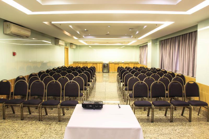 Hotel Atlantico Tower Рио де Жанейро Екстериор снимка The conference hall of the library