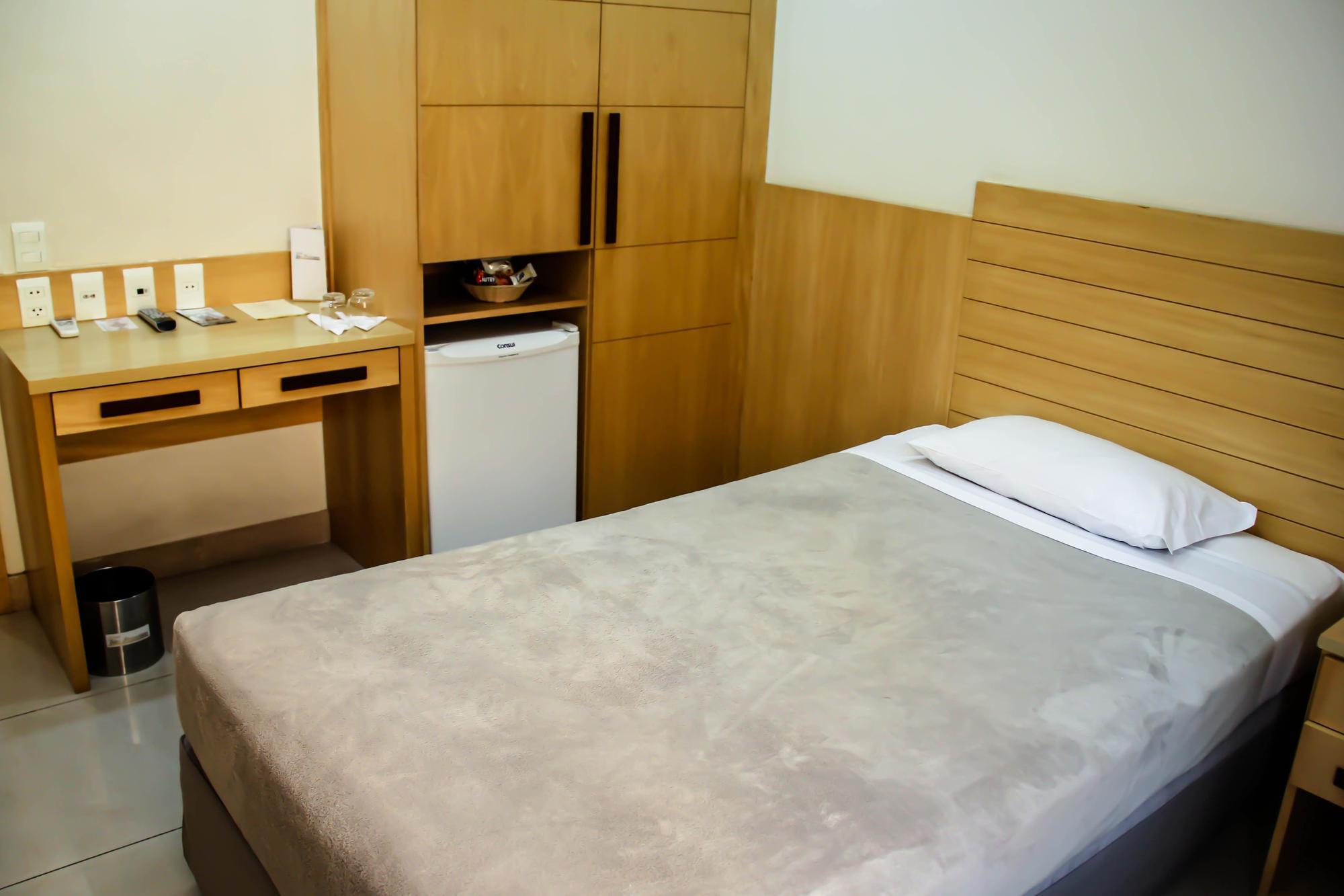 Hotel Atlantico Tower Рио де Жанейро Екстериор снимка A single room at the hotel